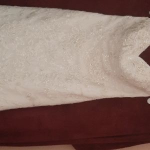 Wedding dress
